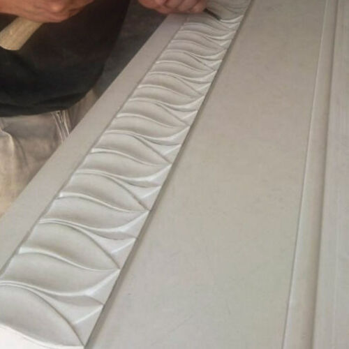 Lavorazione della decorazione a foglia