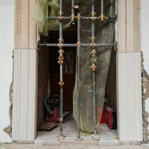 Durante messa in opera dei nuovi conci